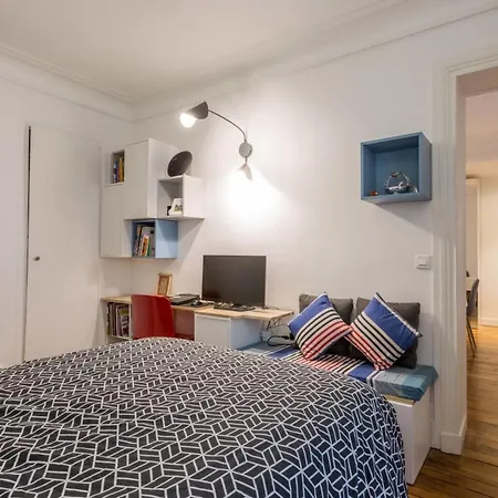 Appartamento Guestready - Apt Near Eiffel Tower Champs Elysees 16 *